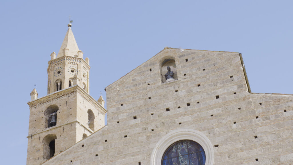 particolare del duomo di Teramo